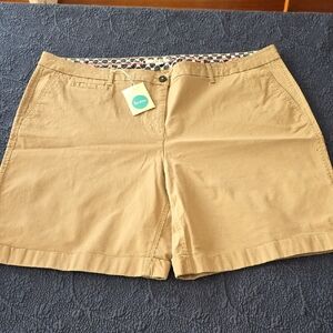 Boden Women's Tan Shorts - size 18 (US)